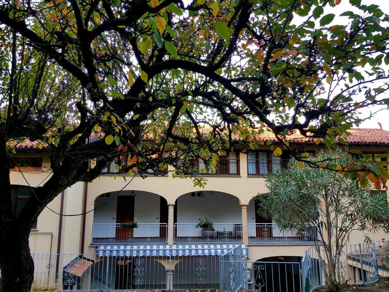 Corte Picasass Viggiù Exterior foto